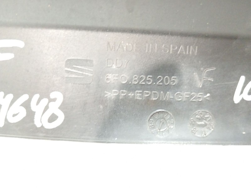 Recambio de moldura para seat ibiza (kj1) fr ib referencia OEM IAM 6F0825205  