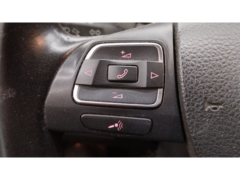 Recambio de mando volante para volkswagen golf vi (5k1) 1.6 tdi referencia OEM IAM 3C8959537D 3C8959538G 