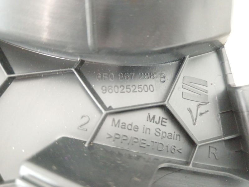 Recambio de moldura para seat ibiza (kj1) fr ib referencia OEM IAM 6F0867288B  