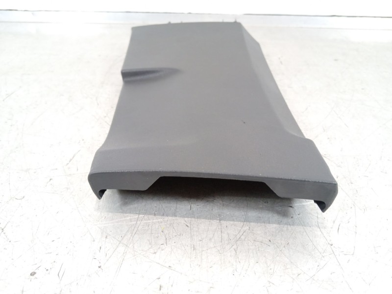 Recambio de moldura para seat ibiza (kj1) fr ib referencia OEM IAM 6F0867239A  
