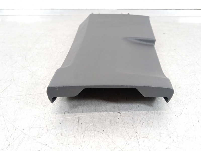Recambio de moldura para seat ibiza (kj1) fr ib referencia OEM IAM 6F0867240A  