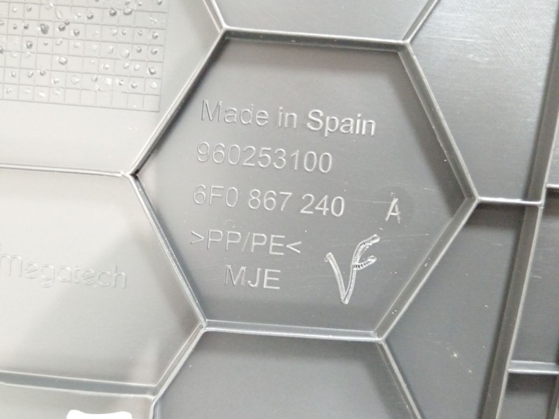 Recambio de moldura para seat ibiza (kj1) fr ib referencia OEM IAM 6F0867240A  