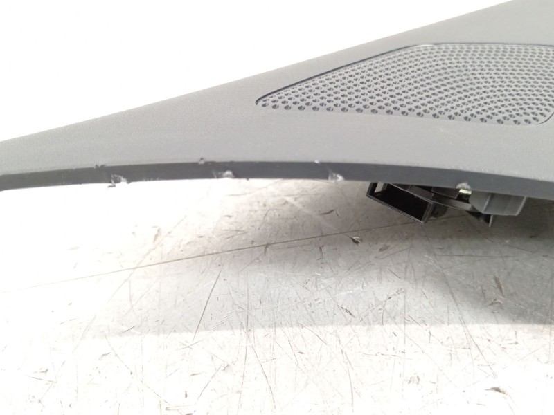 Recambio de moldura para seat ibiza (kj1) fr ib referencia OEM IAM 6F0867234C 6F0867234D 6F0867234E