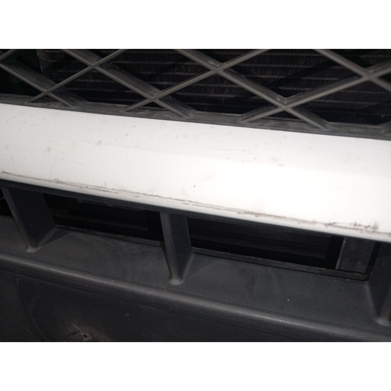Recambio de rejilla delantera para citroën jumper iii autobús 2.2 hdi 120 referencia OEM IAM 1308069070 1306600070 