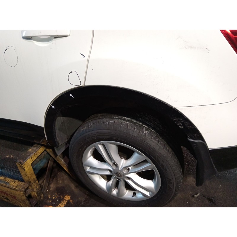 Recambio de aletin trasero izquierdo para nissan qashqai i (j10, nj10) 2.0 dci referencia OEM IAM 93829BR0 93829BR01A 