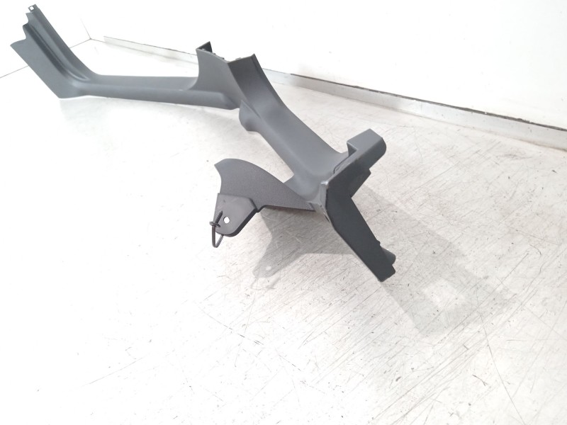 Recambio de moldura para seat ibiza (kj1) fr ib referencia OEM IAM 6F0863484 6F0863484B 