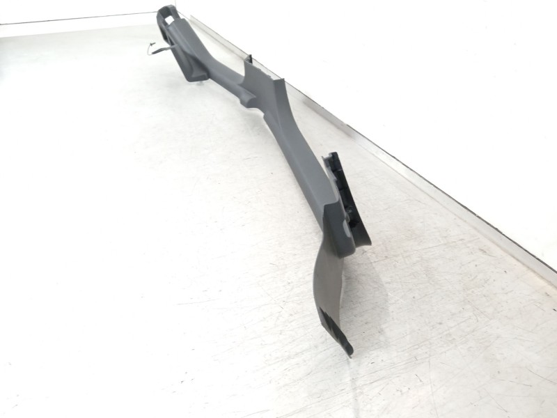 Recambio de moldura para seat ibiza (kj1) fr ib referencia OEM IAM 6F0863483 6F0863483B 