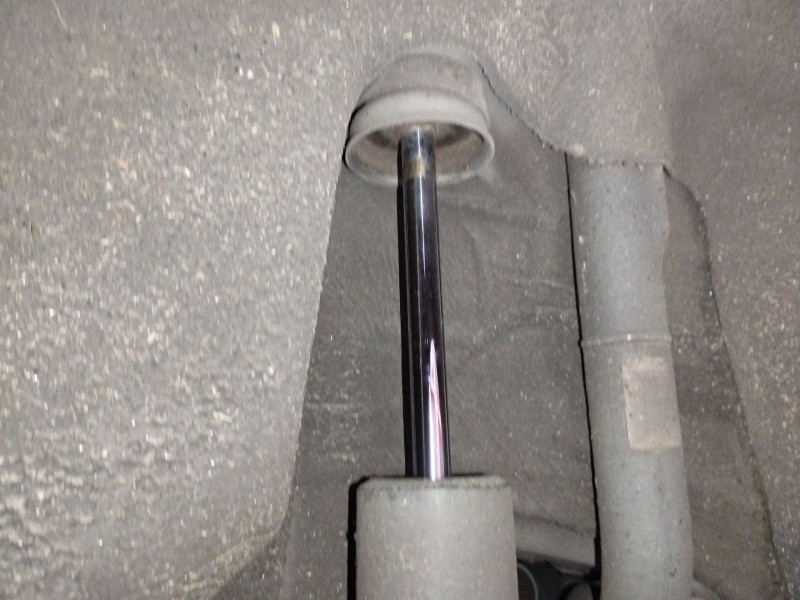 Recambio de amortiguador trasero derecho para bmw 3 (e90) 318 d referencia OEM IAM 33526796157  6796157