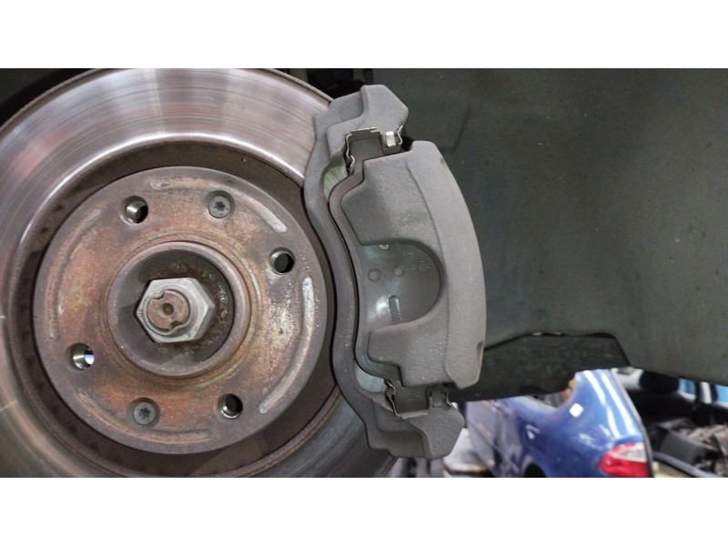 Recambio de pinza freno delantera derecha para peugeot 208 i (ca_, cc_) 1.6 hdi referencia OEM IAM 9683840180  