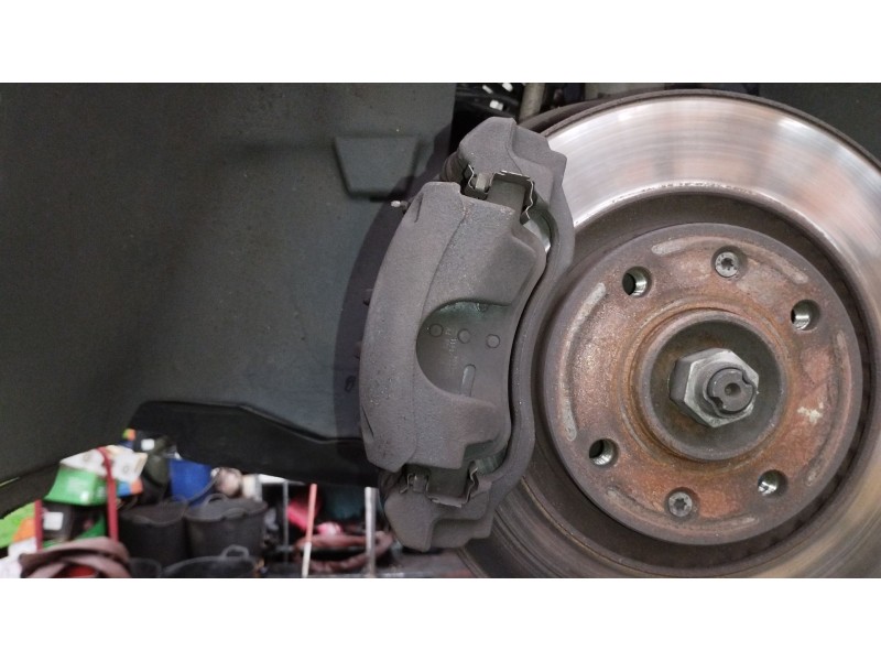 Recambio de pinza freno delantera izquierda para peugeot 208 i (ca_, cc_) 1.6 hdi referencia OEM IAM 9683839980  