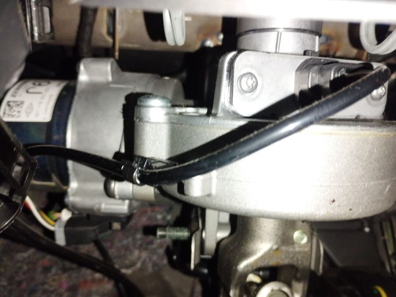 Recambio de columna direccion para dacia duster ii access referencia OEM IAM 6900004947  