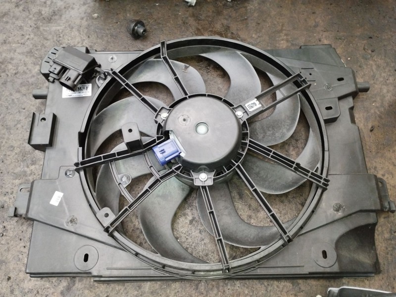 Recambio de electroventilador para dacia duster ii access referencia OEM IAM 214818665R  