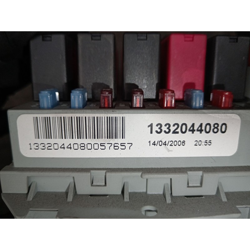 Recambio de caja reles / fusibles para citroën jumper i autobús (230p) 2.8 hdi referencia OEM IAM 1332044080  