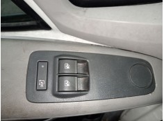 Recambio de mando elevalunas delantero izquierdo para citroën jumper iii autobús 2.2 hdi 120 referencia OEM IAM 6490X8  