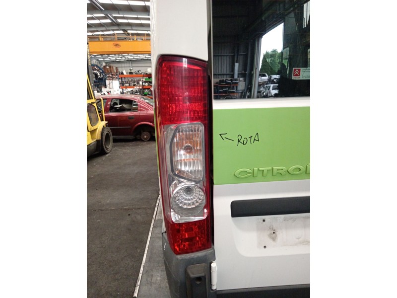 Recambio de piloto trasero izquierdo para citroën jumper iii autobús 2.2 hdi 120 referencia OEM IAM 1607460880  