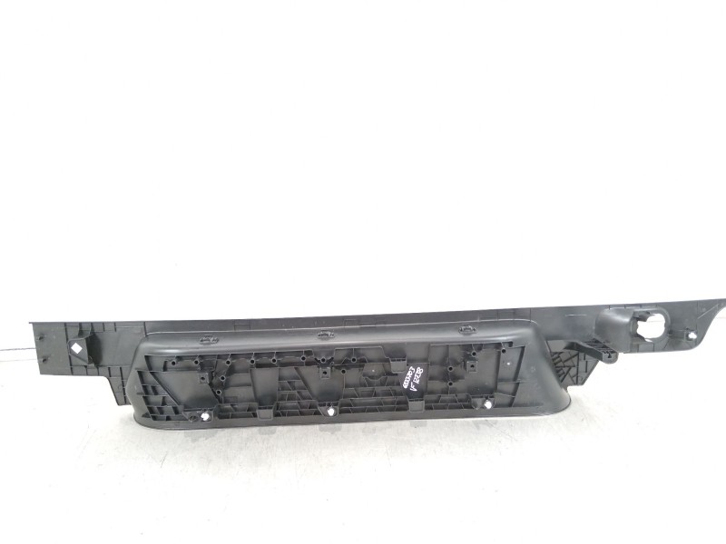 Recambio de moldura para peugeot traveller autobús (v_) 2.0 bluehdi 145 referencia OEM IAM 9808681577  