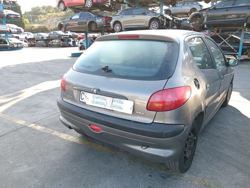 peugeot 206 hatchback (2a/c) del año 1999