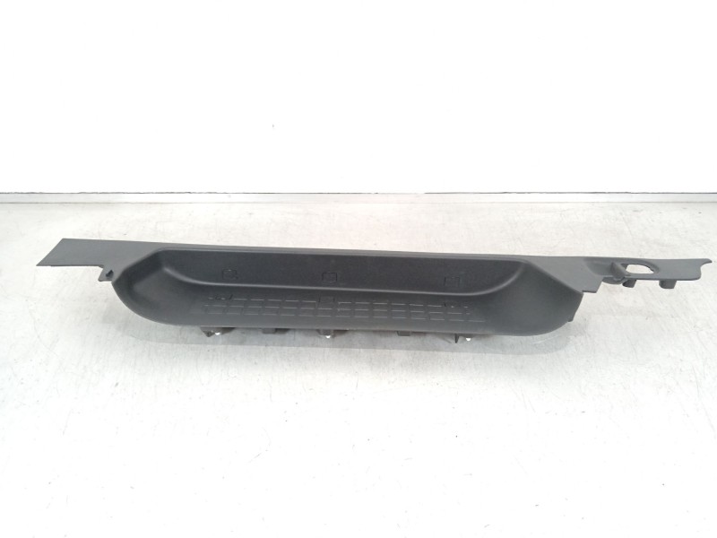 Recambio de moldura para peugeot traveller autobús (v_) 2.0 bluehdi 145 referencia OEM IAM 9808682177  