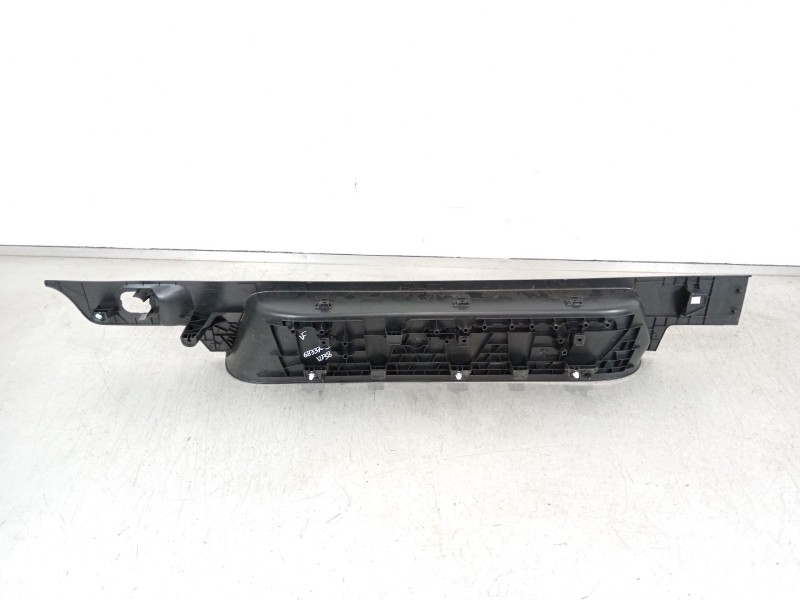 Recambio de moldura para peugeot traveller autobús (v_) 2.0 bluehdi 145 referencia OEM IAM 9808682177  