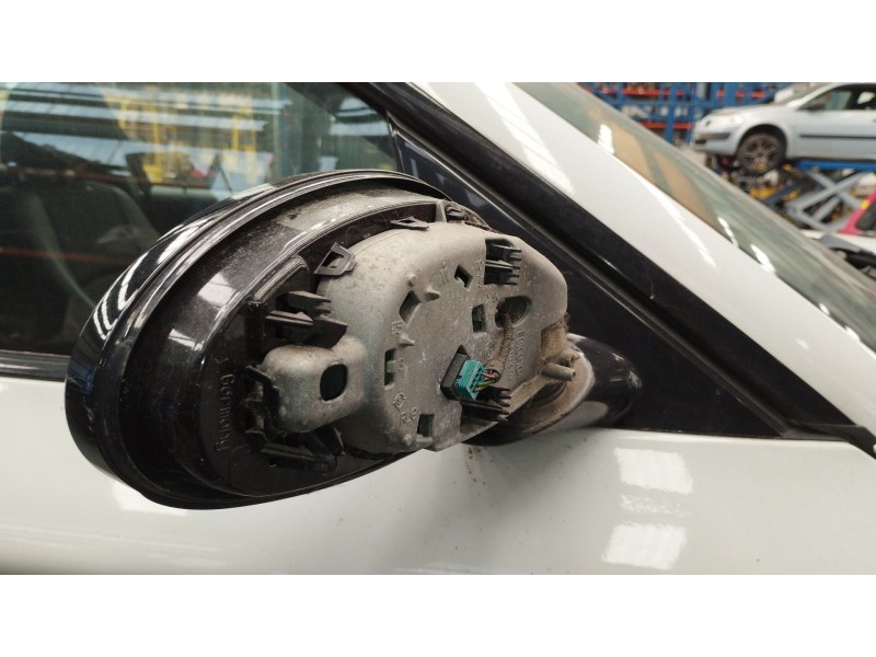 Recambio de retrovisor derecho para bmw 1 coupé (e82) 120 d referencia OEM IAM 51167185306  