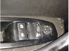 Recambio de mando elevalunas delantero izquierdo para peugeot 208 i (ca_, cc_) 1.2 vti 82 referencia OEM IAM 96758211ZD  