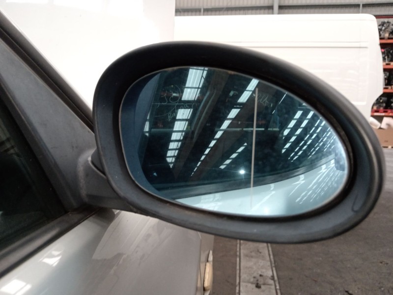 Recambio de retrovisor derecho para bmw 3 (e90) 320 d referencia OEM IAM 51167189946  