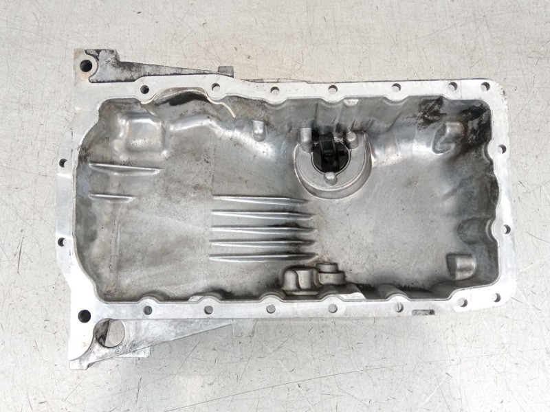 Recambio de carter para audi a4 berlina (8e) 1.9 tdi (96kw) referencia OEM IAM 06B103603AQ 06B907667 