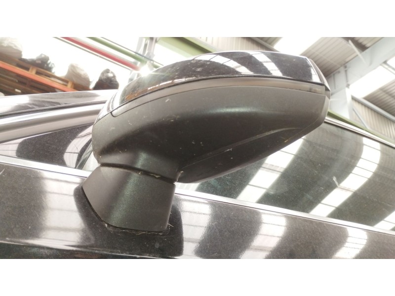 Recambio de retrovisor izquierdo para audi a3 sportback (8va, 8vf) 2.0 tdi referencia OEM IAM 8V1857409G  