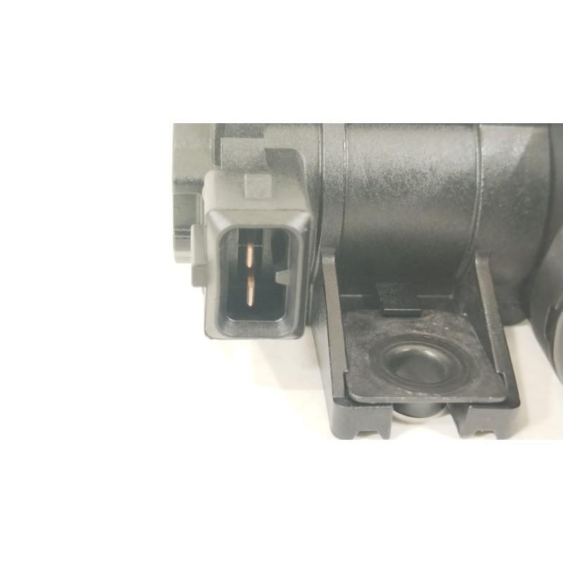 Recambio de valvula aire adicional para renault clio iv (bh_) 1.5 dci 90 referencia OEM IAM 8200790180 70181405 