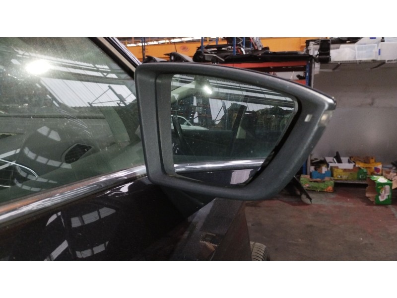 Recambio de retrovisor derecho para seat leon st (5f8) 1.4 tsi referencia OEM IAM 5F1857508Q  