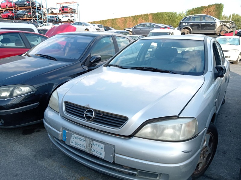 opel astra g hatchback (t98) del año 2001