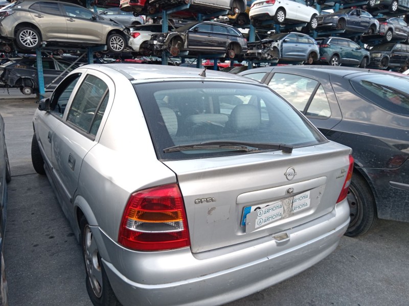 opel astra g hatchback (t98) del año 2001