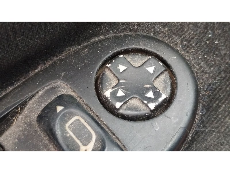 Recambio de mando elevalunas delantero izquierdo para citroën c3 picasso (sh_) 1.6 hdi referencia OEM IAM   