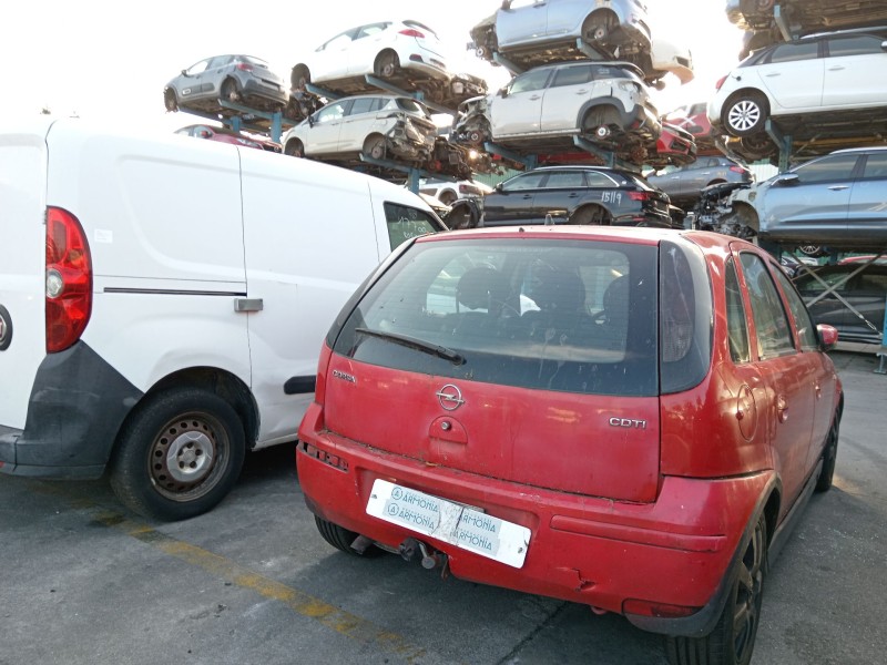 opel corsa c (x01) del año 2005