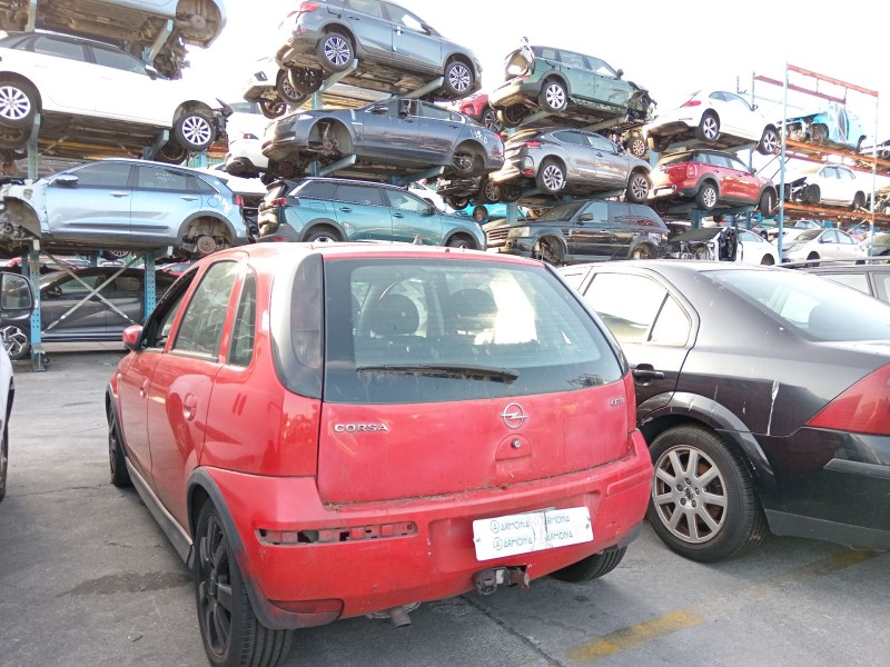 opel corsa c (x01) del año 2005