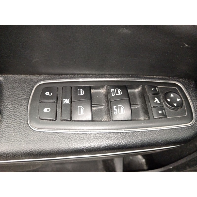 Recambio de mando elevalunas delantero izquierdo para lancia thema (lx_) 3.0 d (48, lx) referencia OEM IAM K56046826AC  