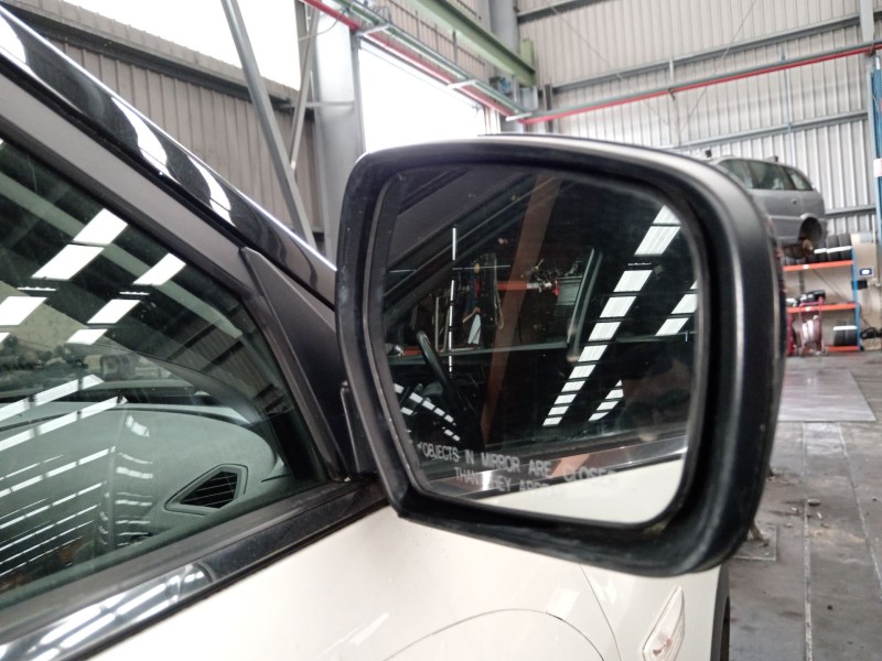 Recambio de retrovisor derecho para ssangyong tivoli 1.6 xdi 160 referencia OEM IAM 78960352A0  