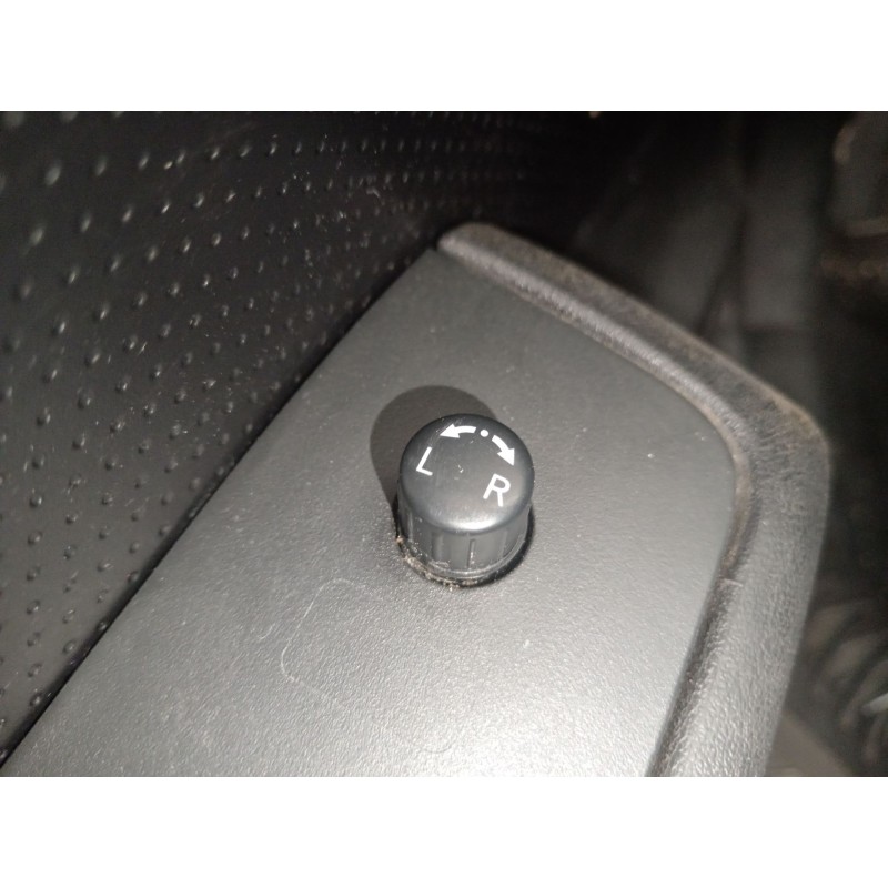 Recambio de mando retrovisor para nissan x-trail ii (t31) 2.0 dci 4x4 referencia OEM IAM 25570JA010  