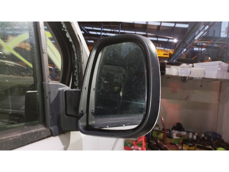 Recambio de retrovisor derecho para opel combo furgoneta/monovolumen (k9) 1.6 d referencia OEM IAM 98169897XT  