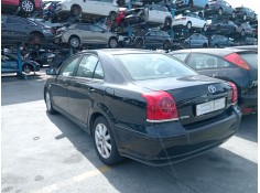 toyota avensis (_t22_) del año 2003