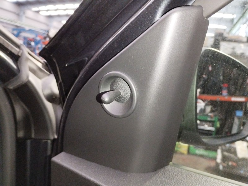 Recambio de retrovisor derecho para dacia duster ii access referencia OEM IAM 963013851R  