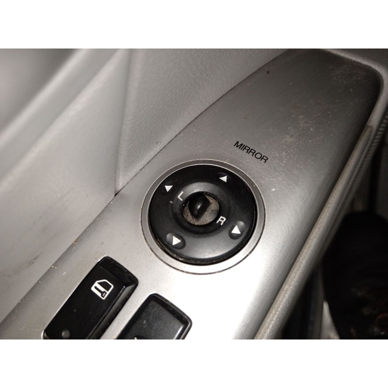 Recambio de mando retrovisor para hyundai santa fé ii (cm) 2.2 crdi gls referencia OEM IAM 935702B000S4  