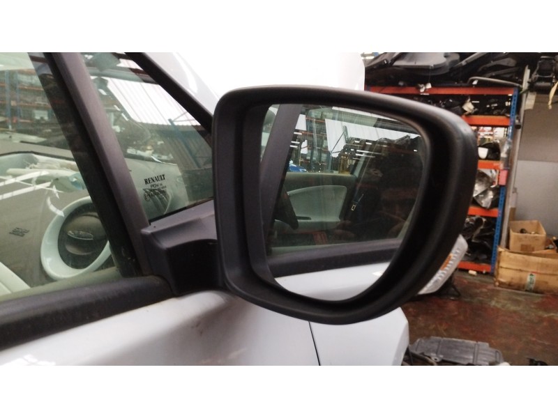 Recambio de retrovisor derecho para renault zoe bose referencia OEM IAM 963012190R  