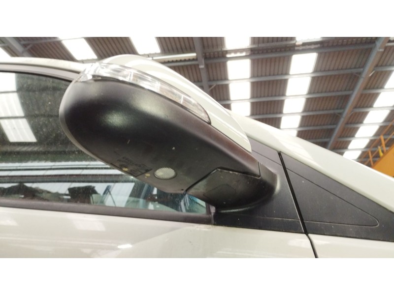 Recambio de retrovisor derecho para ssangyong korando (ck) 2.0 e-xdi referencia OEM IAM 7894034020WAA  