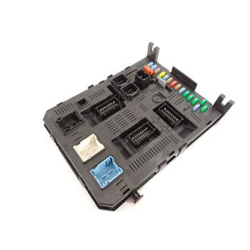 CAJA RELES / FUSIBLES 9663510180 