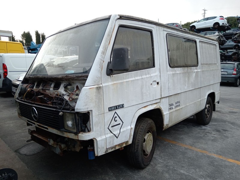 mercedes-benz mb furgoneta (w631) del año 1990
