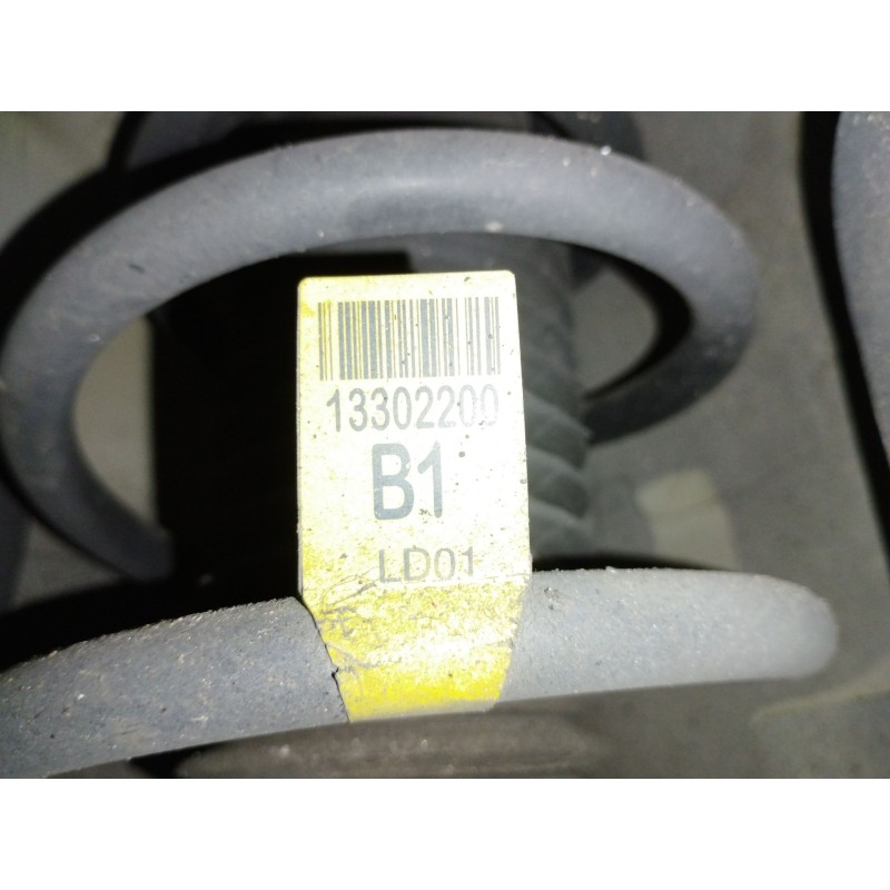 Recambio de amortiguador delantero derecho para chevrolet orlando (j309) 2.0 d referencia OEM IAM 13302200  