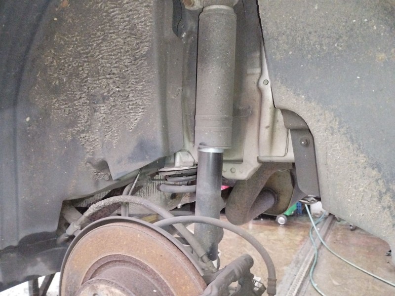 Recambio de amortiguador trasero izquierdo para chevrolet orlando (j309) 2.0 d referencia OEM IAM 13279250  