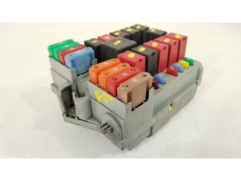 Recambio de caja reles / fusibles para citroën jumper i autobús (230p) 2.8 hdi referencia OEM IAM 1332044080  