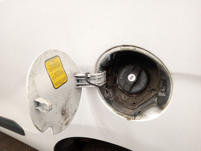 Recambio de tapa exterior combustible para opel combo furgoneta/monovolumen (x12) 1.3 cdti (b05) referencia OEM IAM   